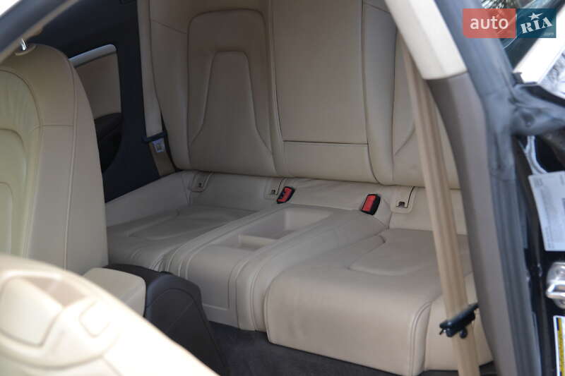 Купе Audi A5 2013 в Луцке