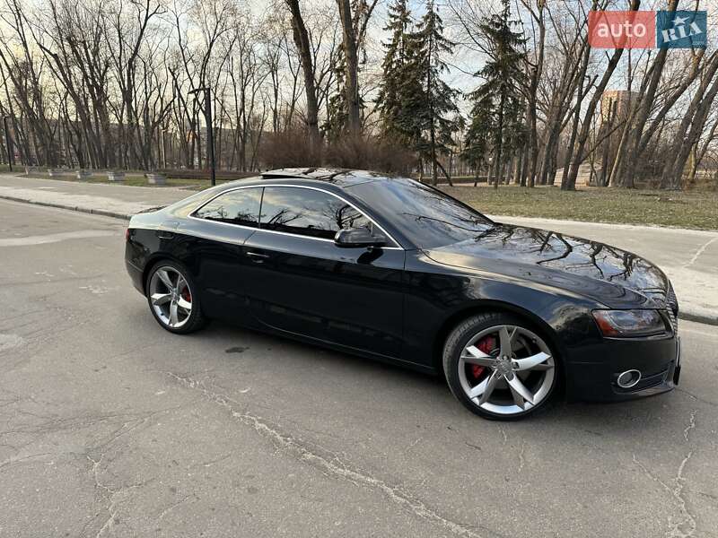 Купе Audi A5 2011 в Киеве