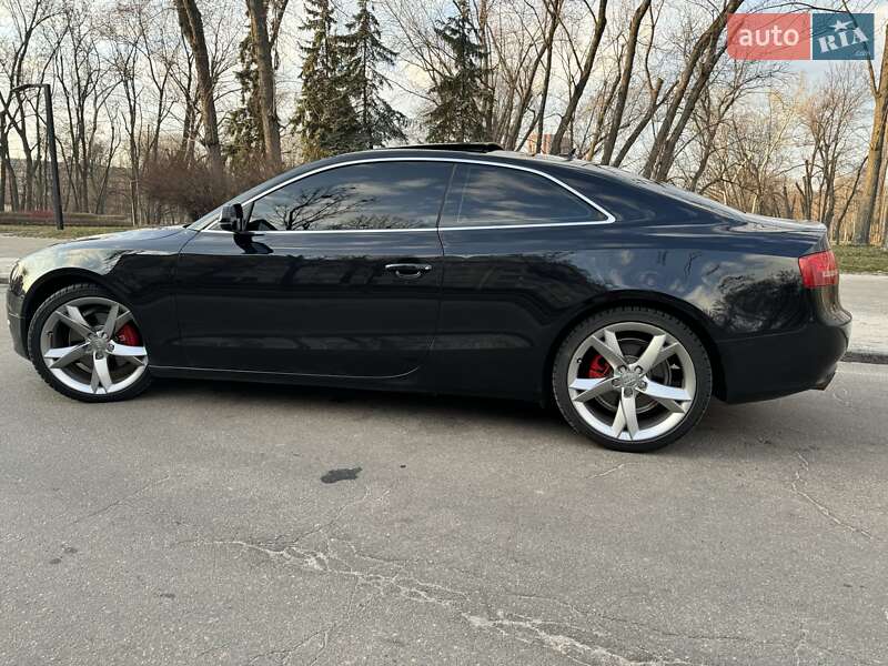 Купе Audi A5 2011 в Киеве