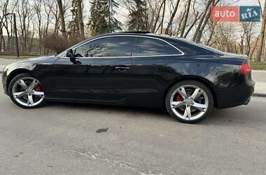 Купе Audi A5 2011 в 
