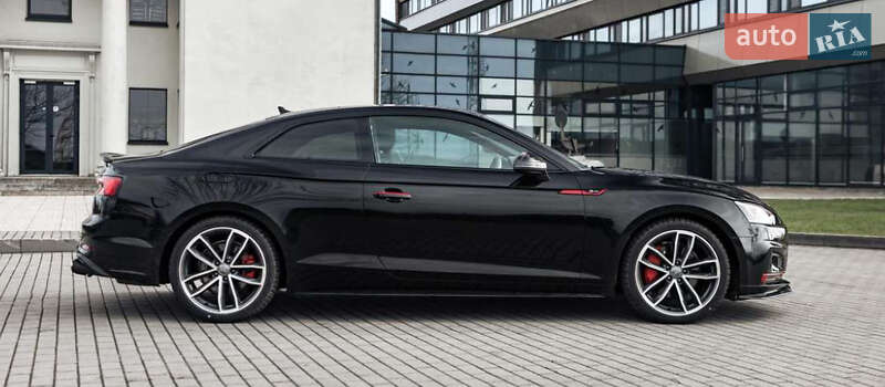 Купе Audi A5 2017 в Киеве
