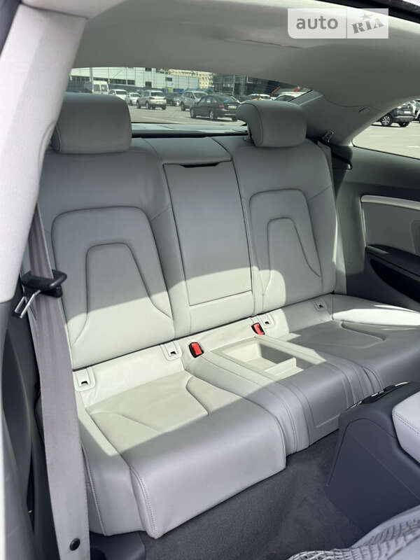 Купе Audi A5 2012 в Киеве