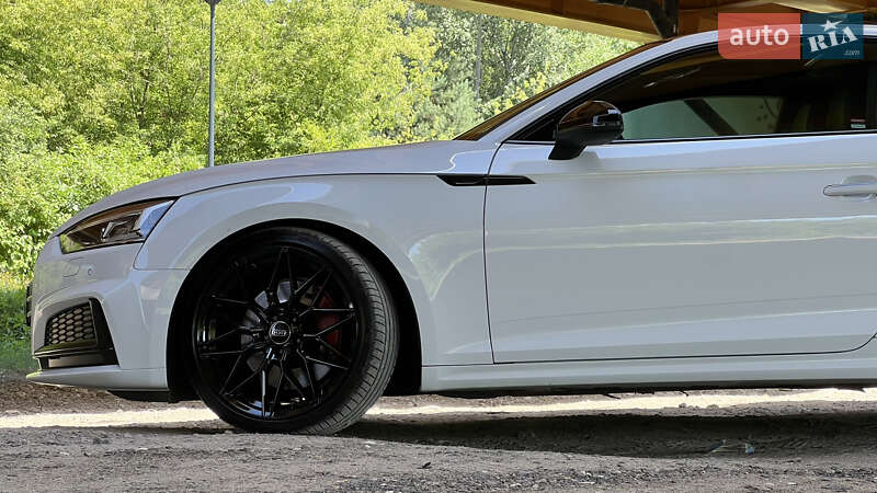 Купе Audi A5 2017 в Киеве