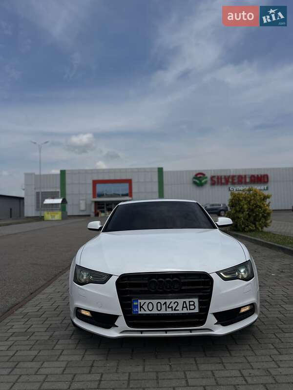 Купе Audi A5 2011 в Тячеві