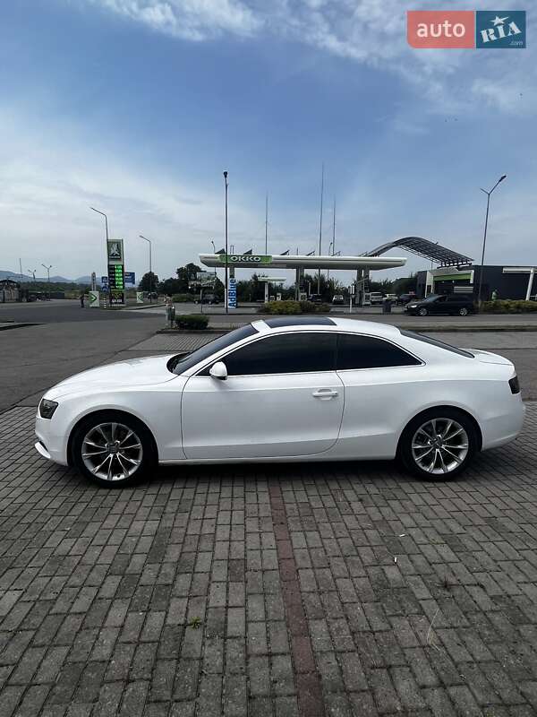 Купе Audi A5 2011 в Тячеві
