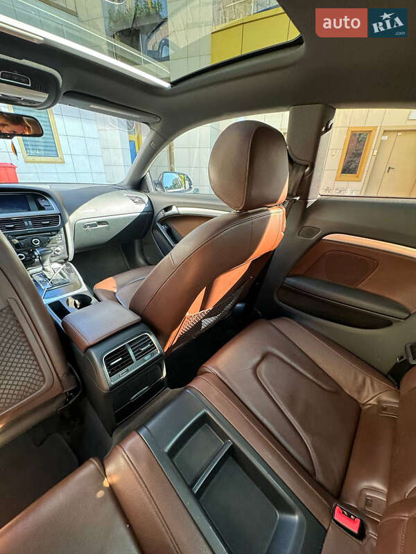 Купе Audi A5 2013 в Києві