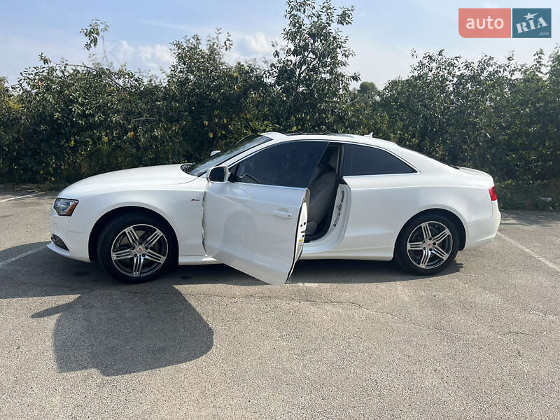 Купе Audi A5 2014 в Киеве