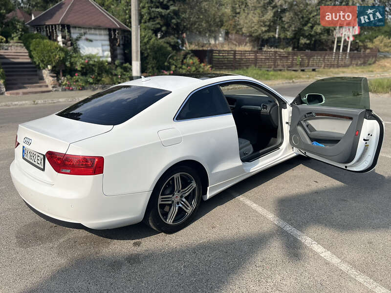 Купе Audi A5 2014 в Киеве