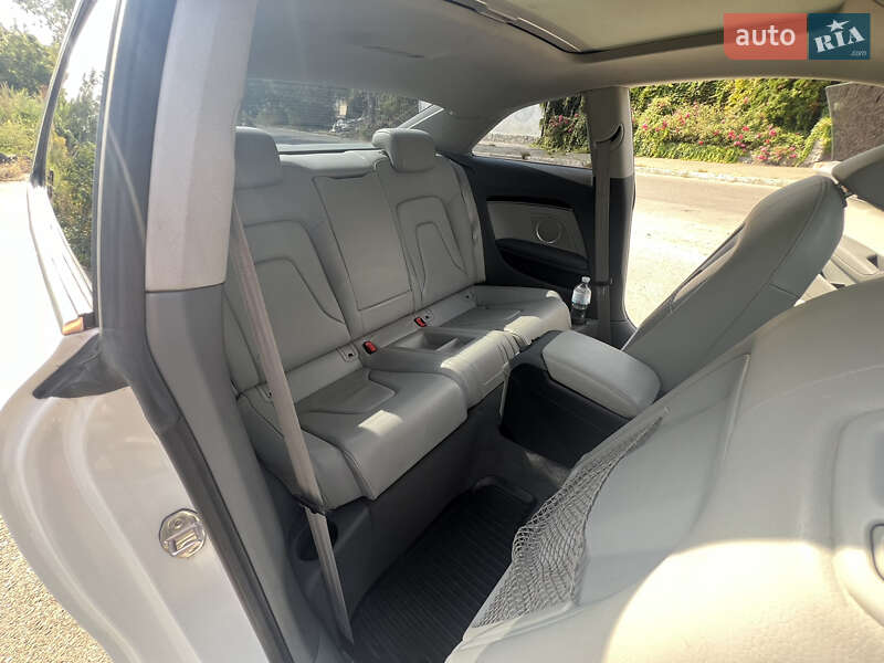 Купе Audi A5 2014 в Киеве