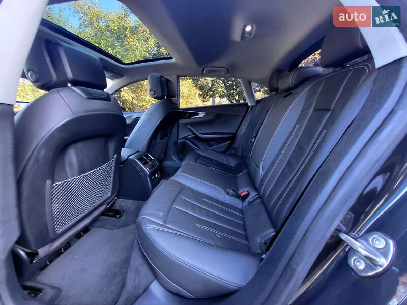 Лифтбек Audi A5 2021 в Запорожье