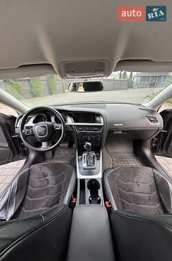 Купе Audi A5 2010 в 