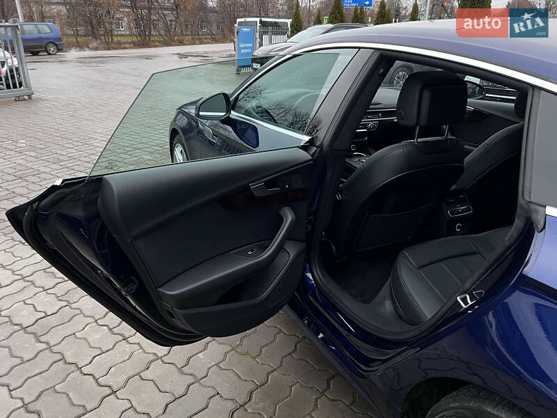 Купе Audi A5 2019 в Нововолынске