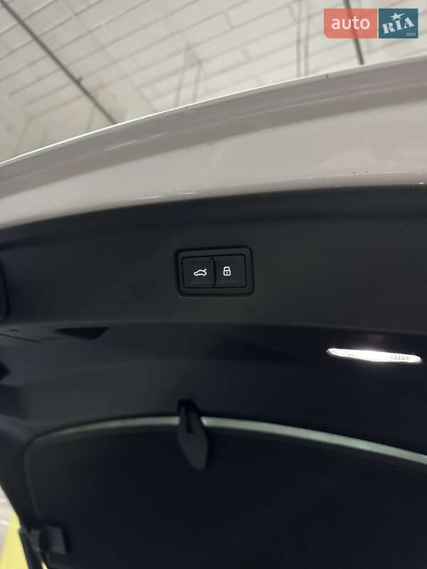 Лифтбек Audi A5 2022 в Киеве