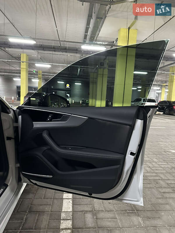 Лифтбек Audi A5 2022 в Киеве