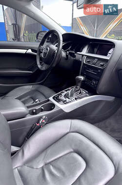 Купе Audi A5 2011 в 