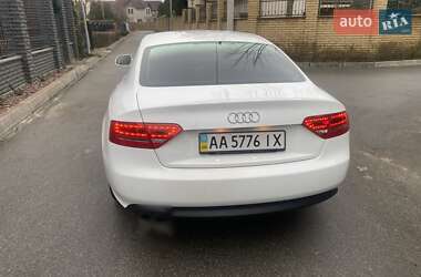 Купе Audi A5 2010 в 