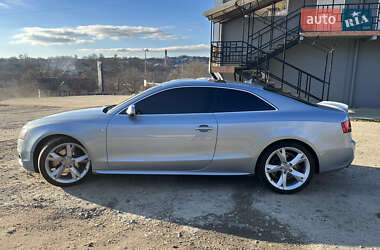 Купе Audi A5 2009 в Черновцах