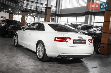 Купе Audi A5 2011 в 