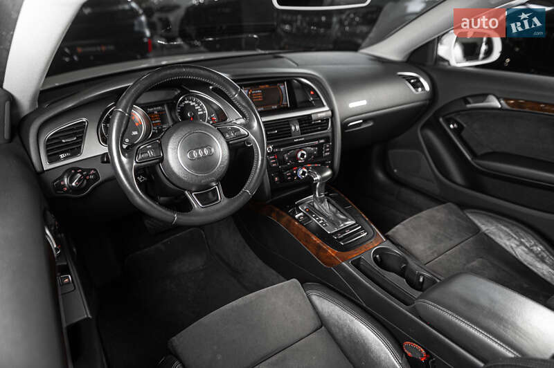 Купе Audi A5 2011 в Одессе