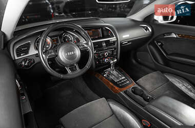 Купе Audi A5 2011 в 