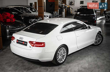 Купе Audi A5 2011 в 