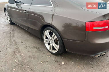 Купе Audi A5 2011 в 