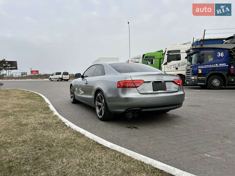 Купе Audi A5 2011 в Ровно