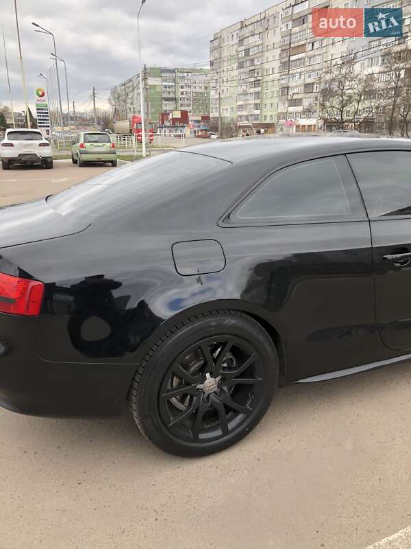 Купе Audi A5 2010 в Сумах
