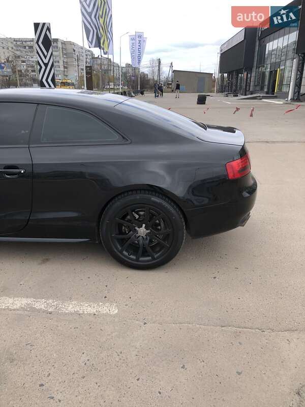 Купе Audi A5 2010 в Сумах