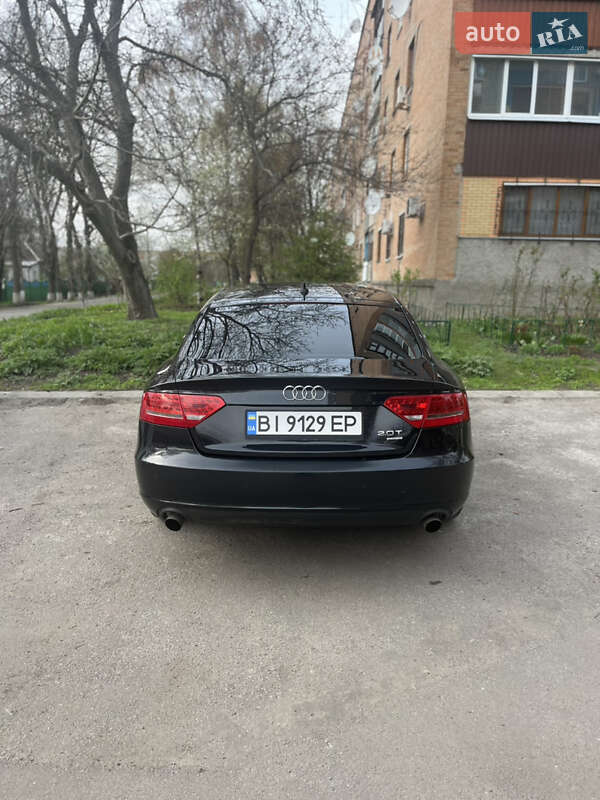 Купе Audi A5 2010 в Карловке