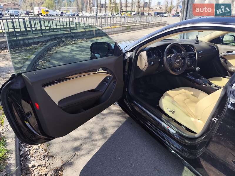 Купе Audi A5 2014 в Києві