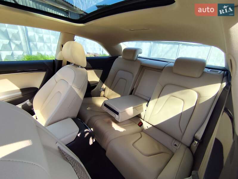 Купе Audi A5 2014 в Києві