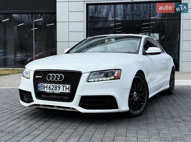 Купе Audi A5 2011 в 