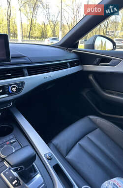 Купе Audi A5 2019 в 