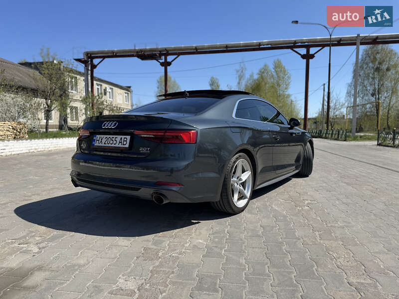 Купе Audi A5 2017 в Нетешине