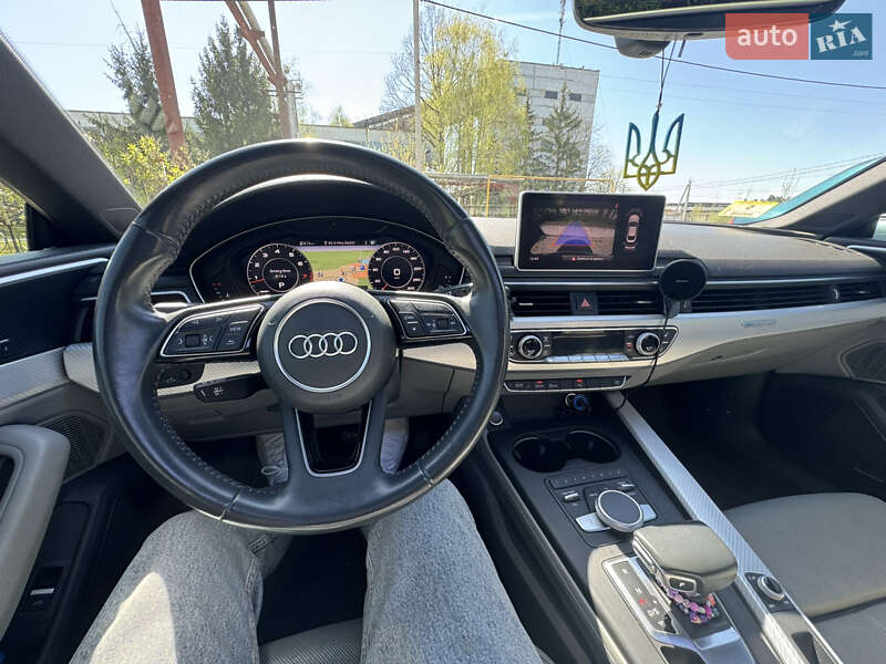 Купе Audi A5 2017 в Нетешине