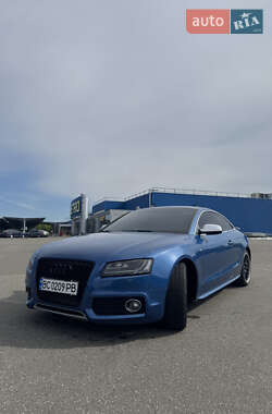 Купе Audi A5 2010 в 