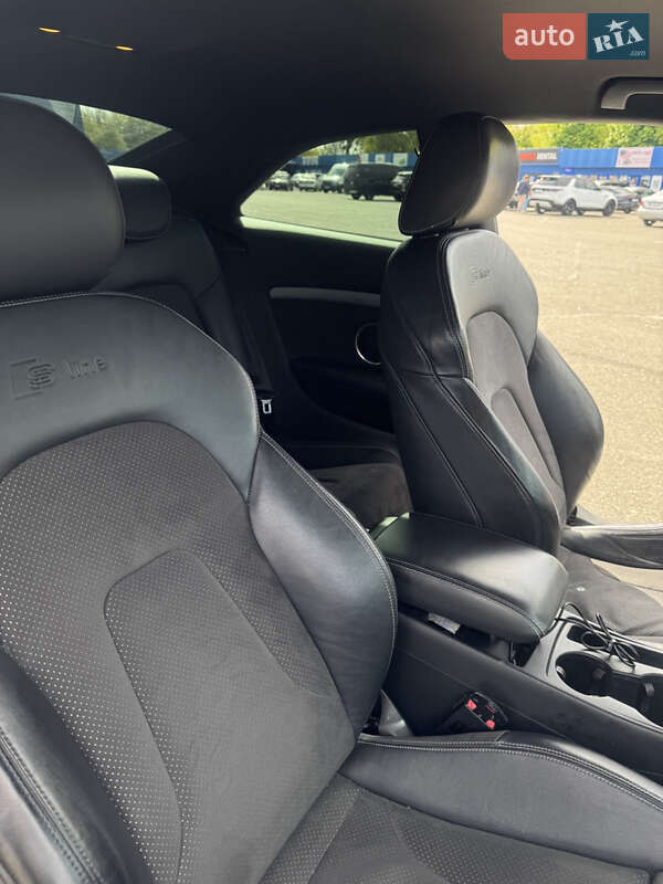 Купе Audi A5 2010 в Киеве