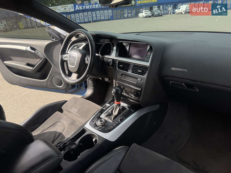 Купе Audi A5 2010 в Киеве