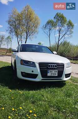Купе Audi A5 2009 в 