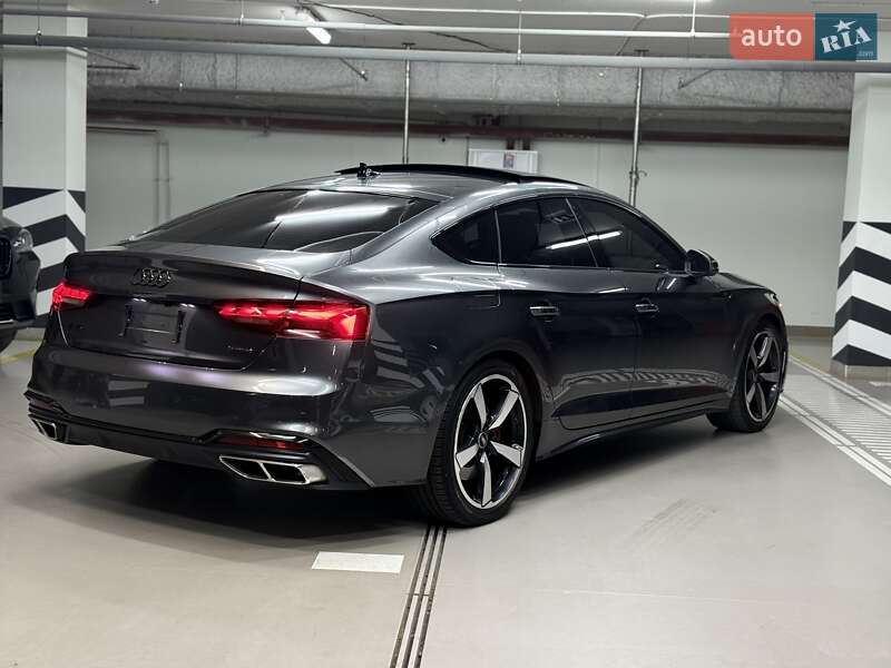 Лифтбек Audi A5 2022 в 