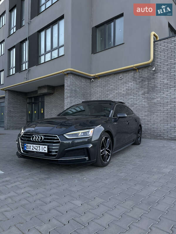 Купе Audi A5 2017 в Хмельницком
