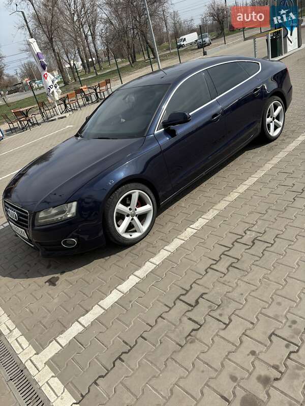 Купе Audi A5 2011 в 