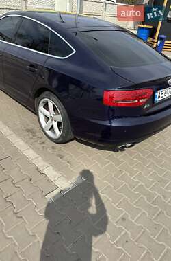 Купе Audi A5 2011 в 