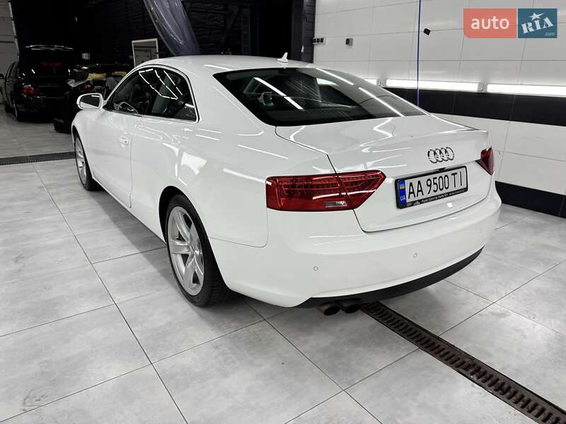 Купе Audi A5 2012 в Киеве