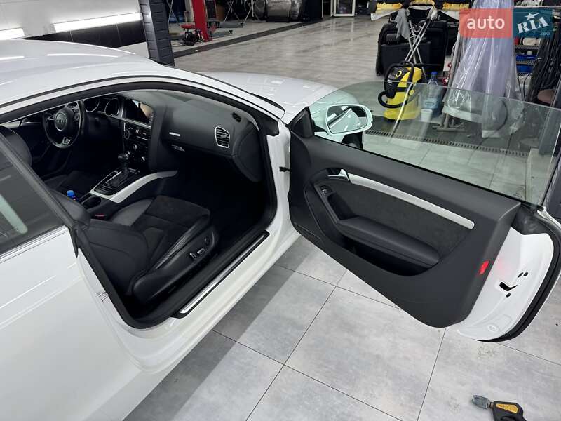 Купе Audi A5 2012 в Киеве