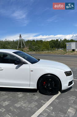 Купе Audi A5 2011 в 
