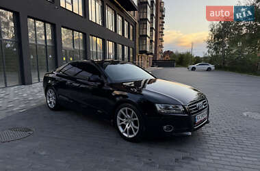 Купе Audi A5 2010 в 