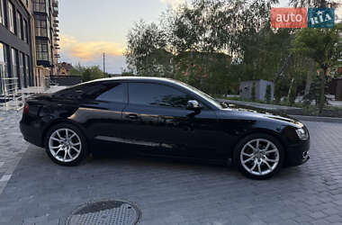 Купе Audi A5 2010 в 