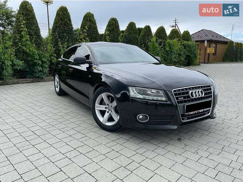 Купе Audi A5 2010 в 